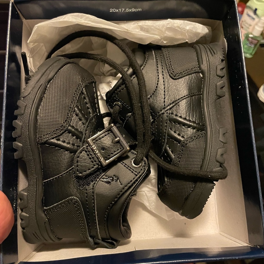 Barely worn toddler Polo boots size 5C